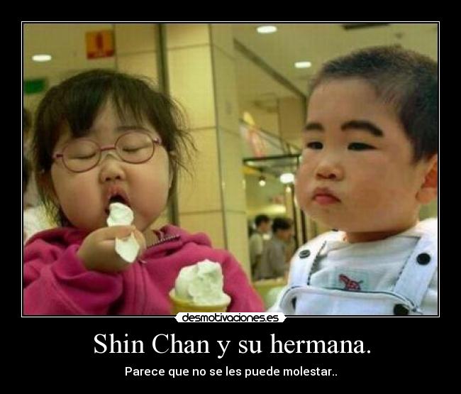 Shin Chan y su hermana. - 