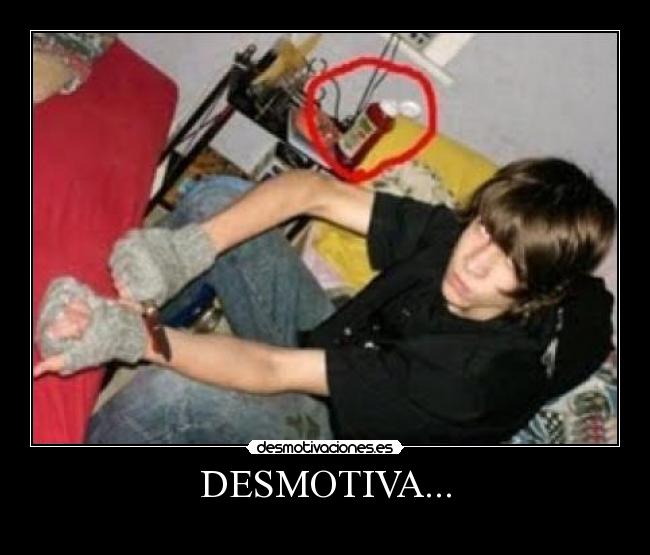 DESMOTIVA... - 