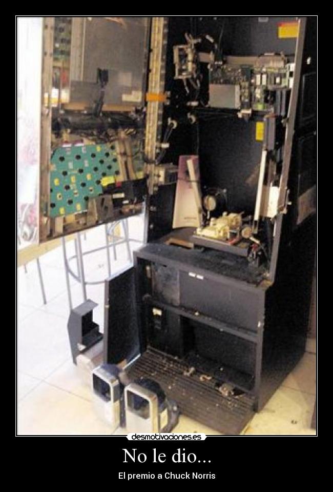 No le dio... - El premio a Chuck Norris