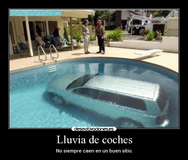 Lluvia de coches - No siempre caen en un buen sitio.