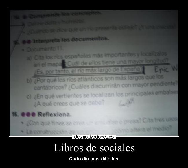 Libros de sociales - Cada día mas difíciles.