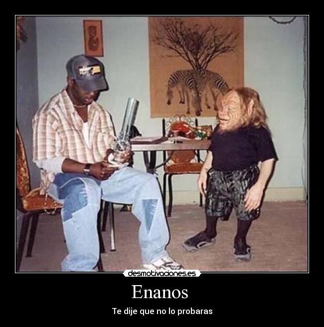 carteles enano hobbit negro cachimba desmotivaciones