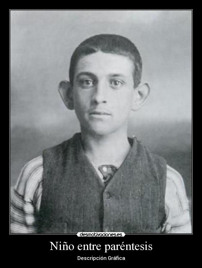 Niño entre paréntesis -
