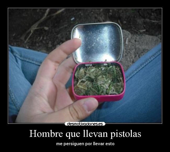 Hombre que llevan pistolas - me persiguen por llevar esto