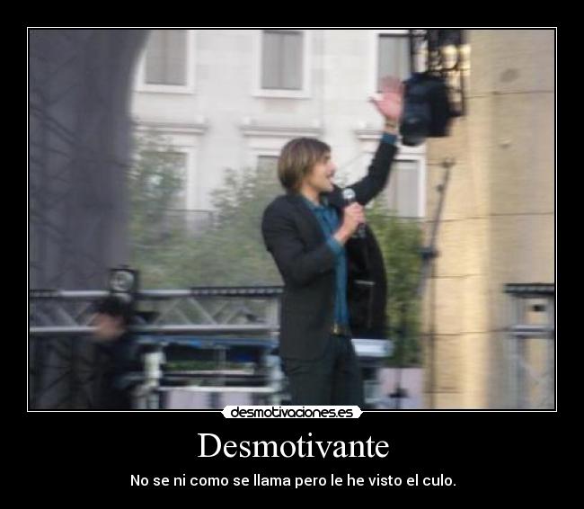 carteles mtv ema presentador calvo concierto linkin park seconds mars katty perry puerta del sol desmotivaciones