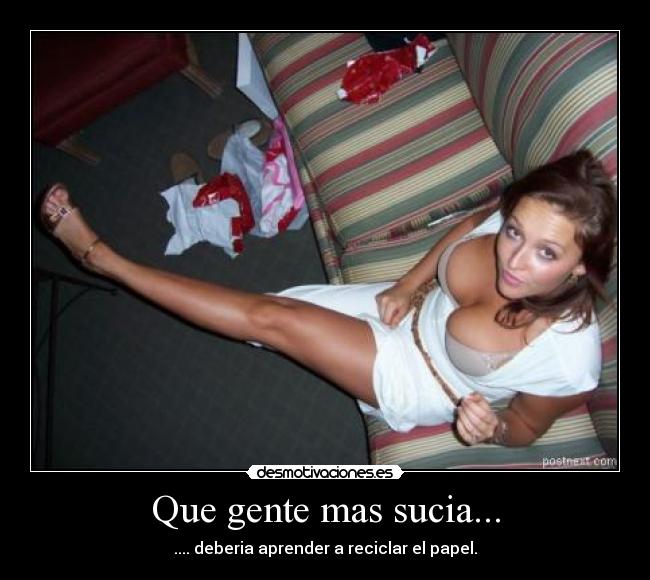 Que gente mas sucia... - .... deberia aprender a reciclar el papel.