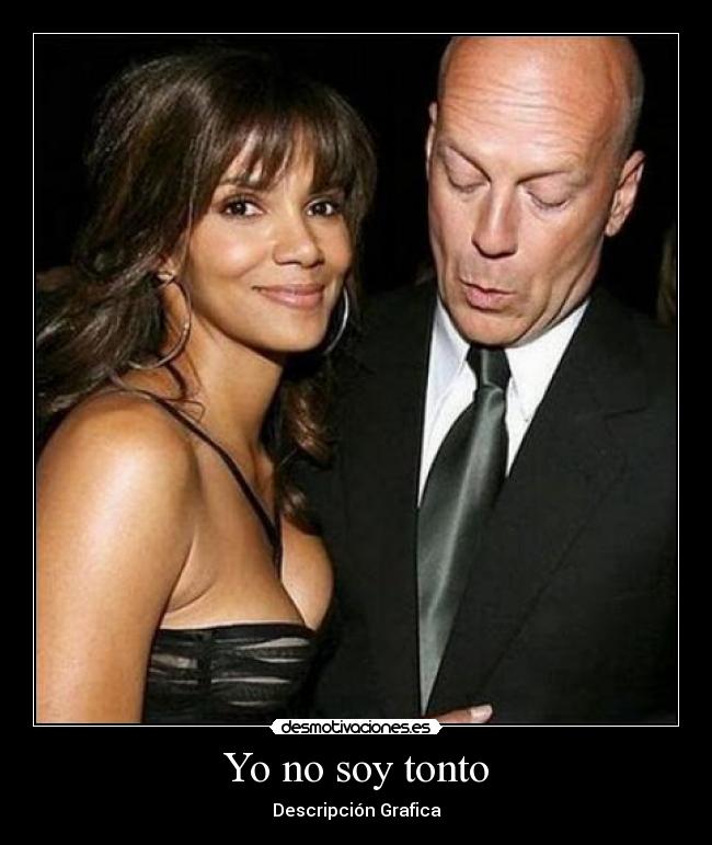 carteles tonto mirando tetas desmotivaciones