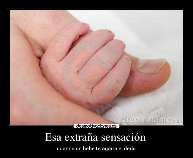 Esa extraña sensación - cuando un bebé te agarra el dedo