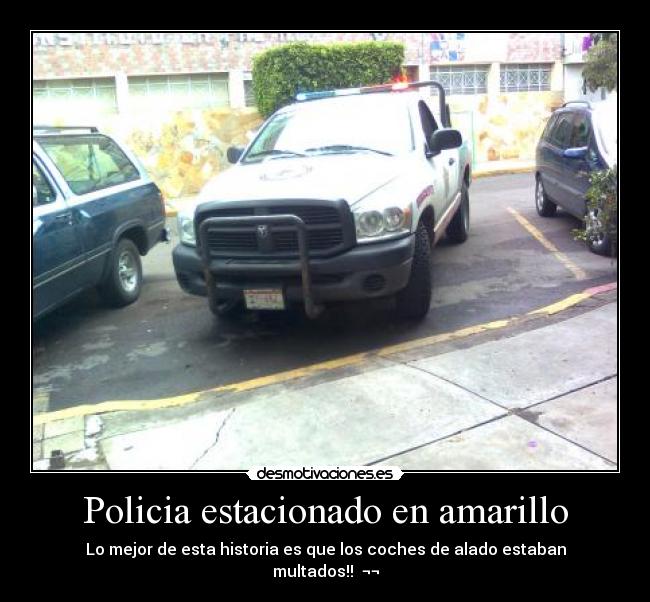 Policia estacionado en amarillo - 