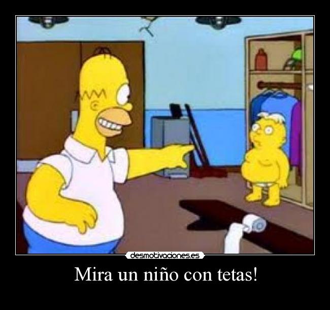 Mira un niño con tetas! - 