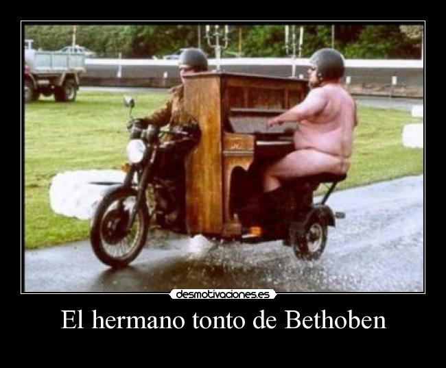 carteles tonto piano desmotivaciones