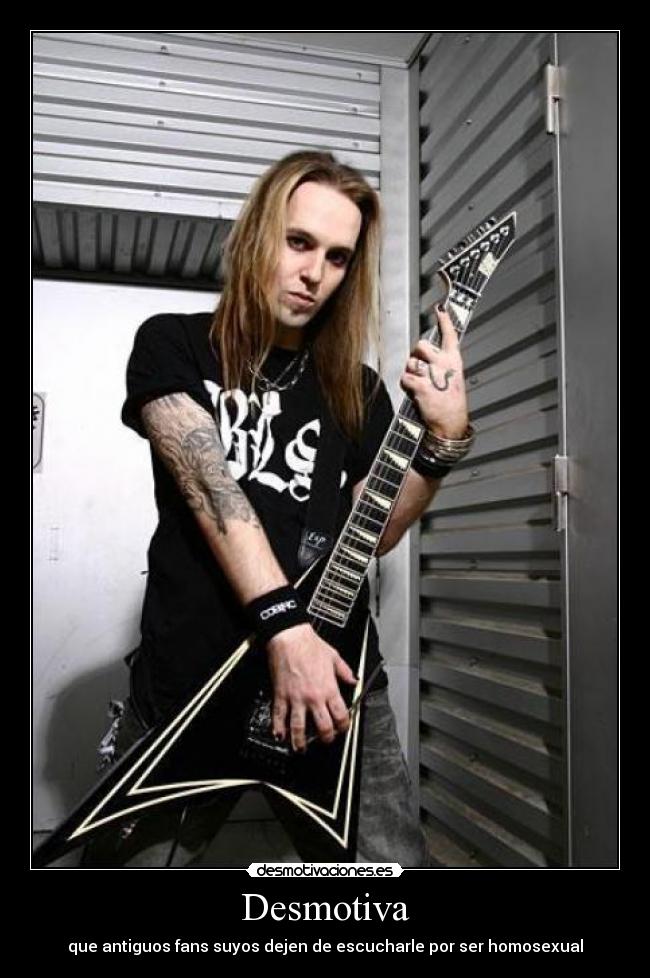 Desmotiva - que antiguos fans suyos dejen de escucharle por ser homosexual