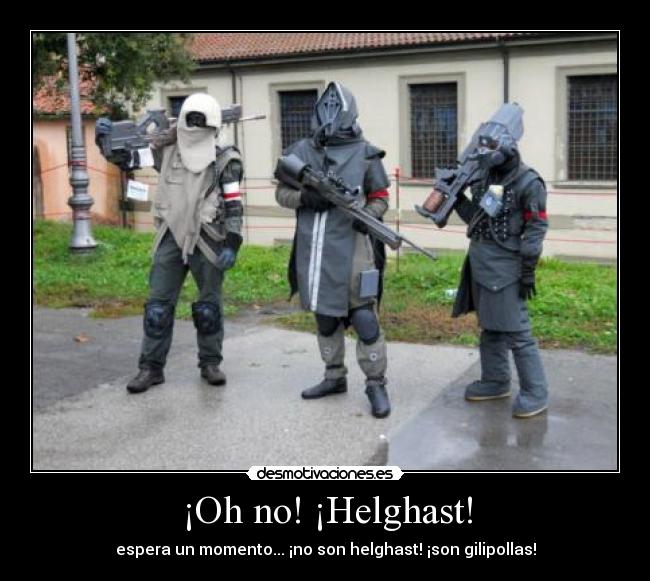 carteles helghast frikis disfrazados cutres humor desmotivaciones