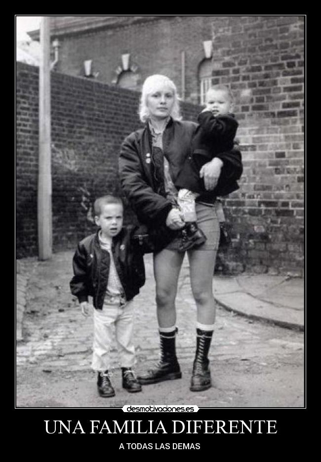 UNA FAMILIA DIFERENTE -