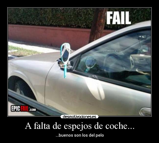 A falta de espejos de coche... - ...buenos son los del pelo