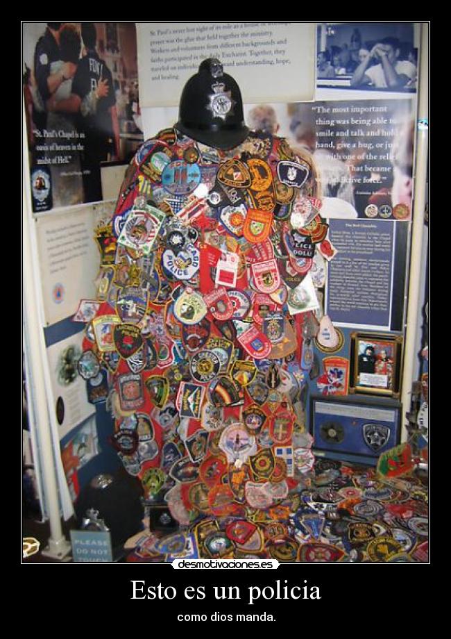 Esto es un policia - como dios manda.
