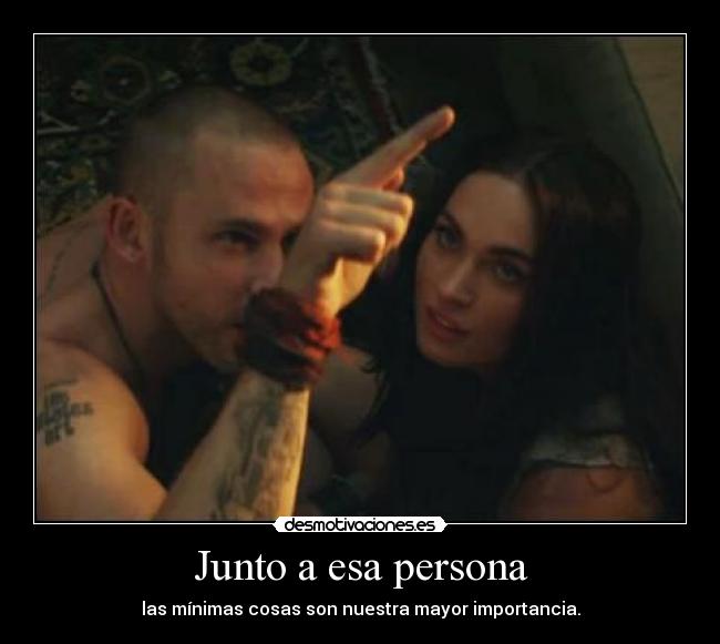 Junto a esa persona - 