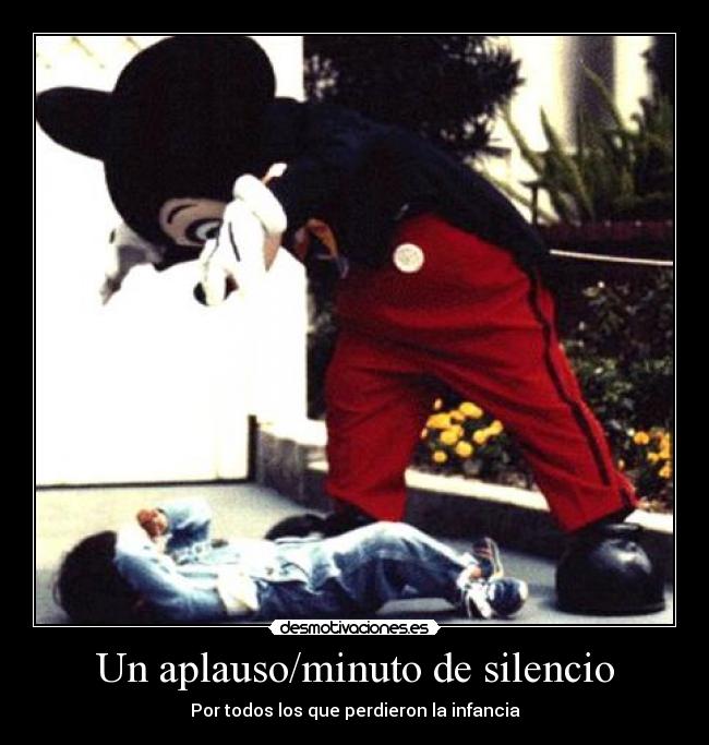 Un aplauso/minuto de silencio - 