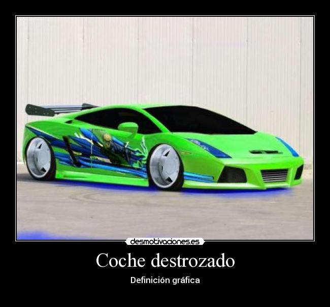 Coche destrozado -
