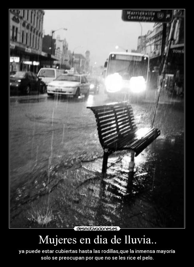 Mujeres en dia de lluvia.. -