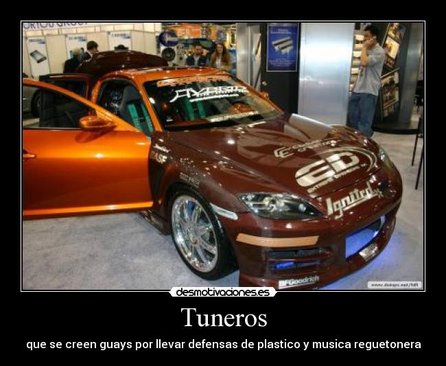 Tuneros - que se creen guays por llevar defensas de plastico y musica reguetonera