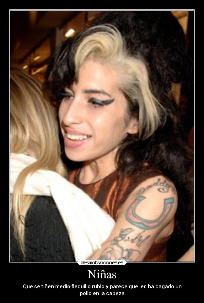 Niñas - Que se tiñen medio flequillo rubio y parece que les ha cagado un pollo en la cabeza