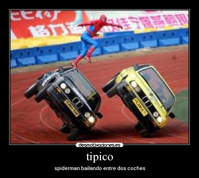 tipico - spiderman bailando entre dos coches