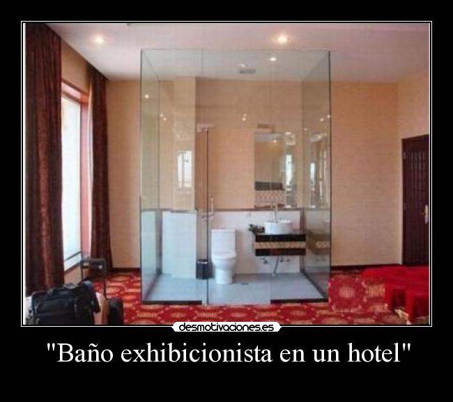 Baño exhibicionista en un hotel -