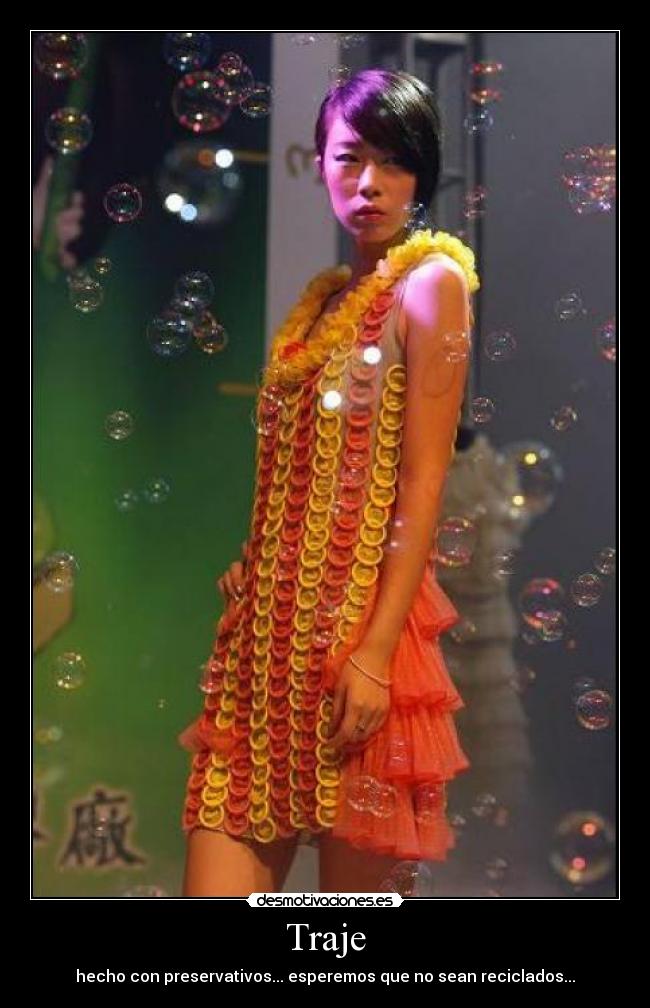 carteles traje desmotivaciones