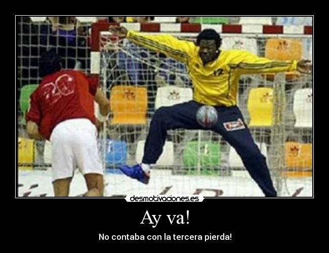 carteles parada futbol sala futbol portero negro extremidadpene desmotivaciones