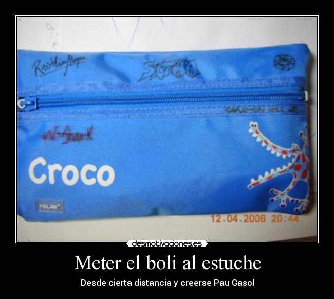 Meter el boli al estuche -