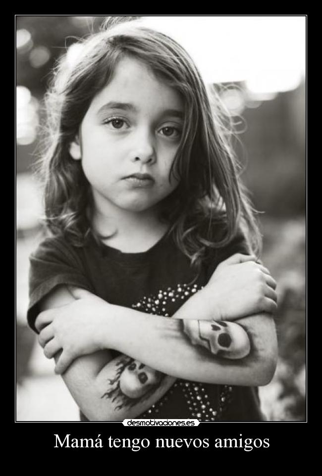 Mamá tengo nuevos amigos - 