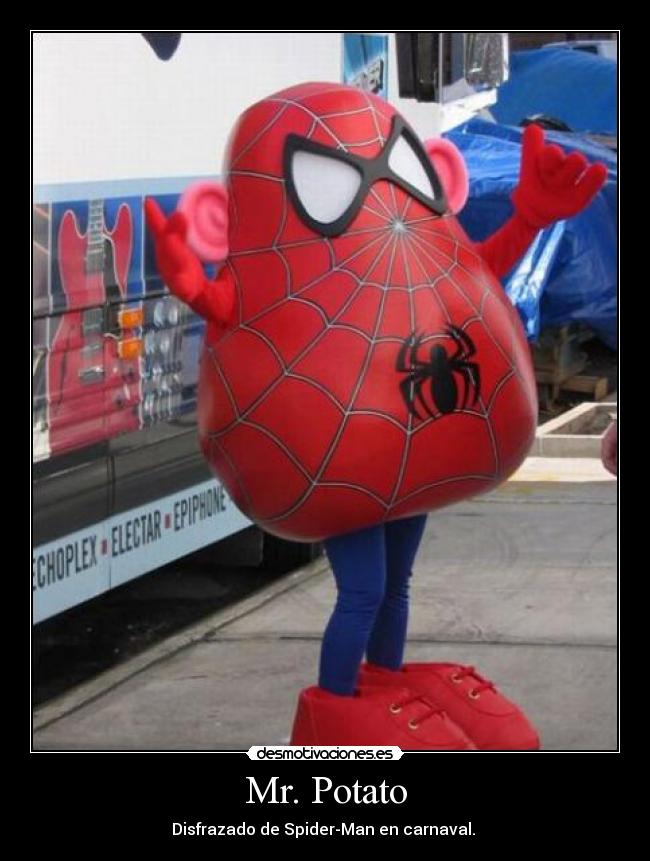 Mr. Potato - Disfrazado de Spider-Man en carnaval. 