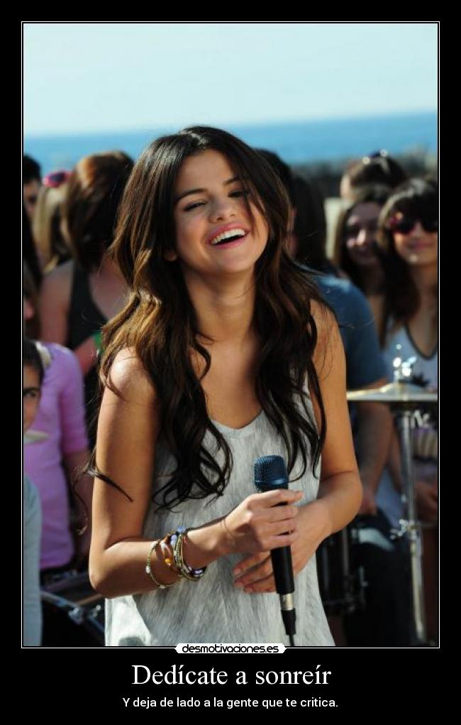 Dedícate a sonreír -