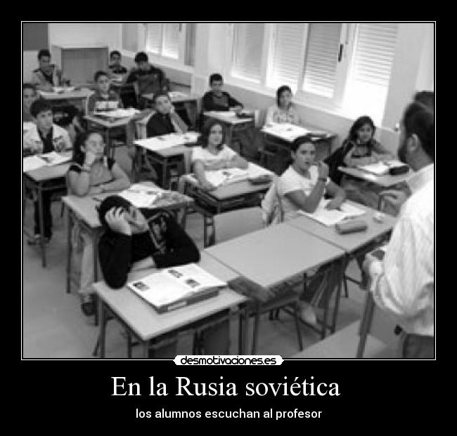 En la Rusia soviética - los alumnos escuchan al profesor