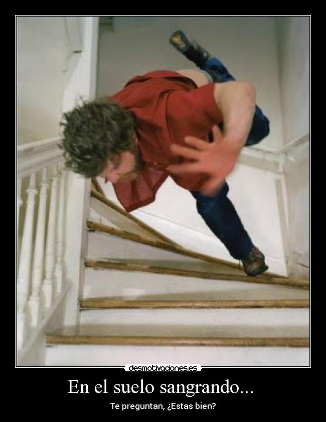 En el suelo sangrando...  - 
