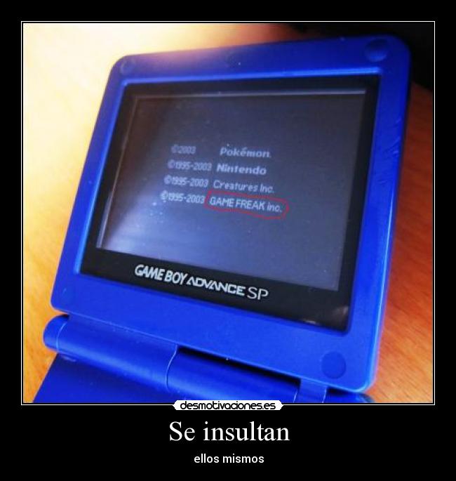 Se insultan -
