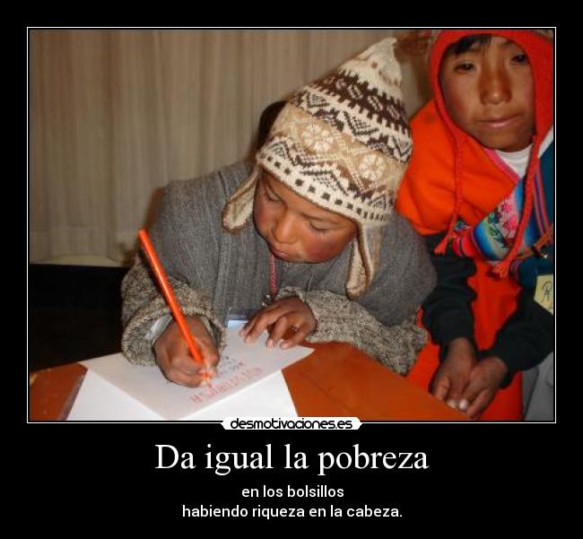 carteles pobre rico listo tonto desmotivaciones