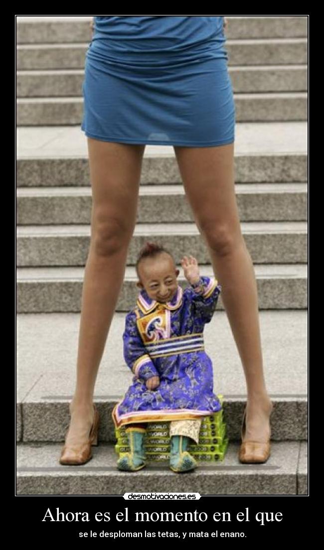 carteles enano mujer gigante tetas desmotivaciones