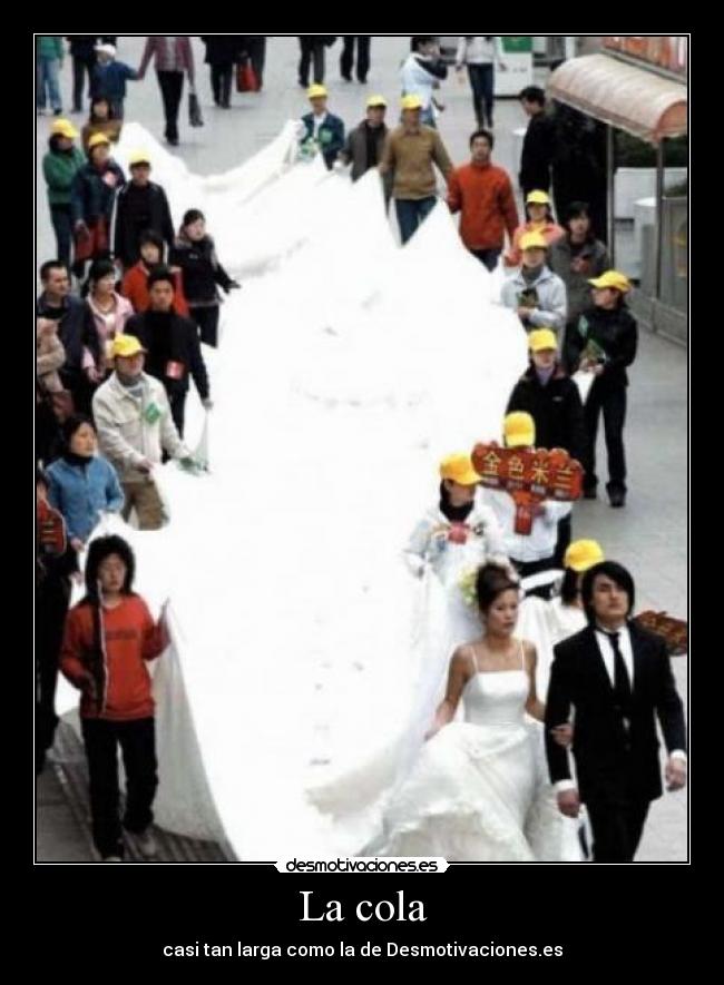 La cola - casi tan larga como la de Desmotivaciones.es