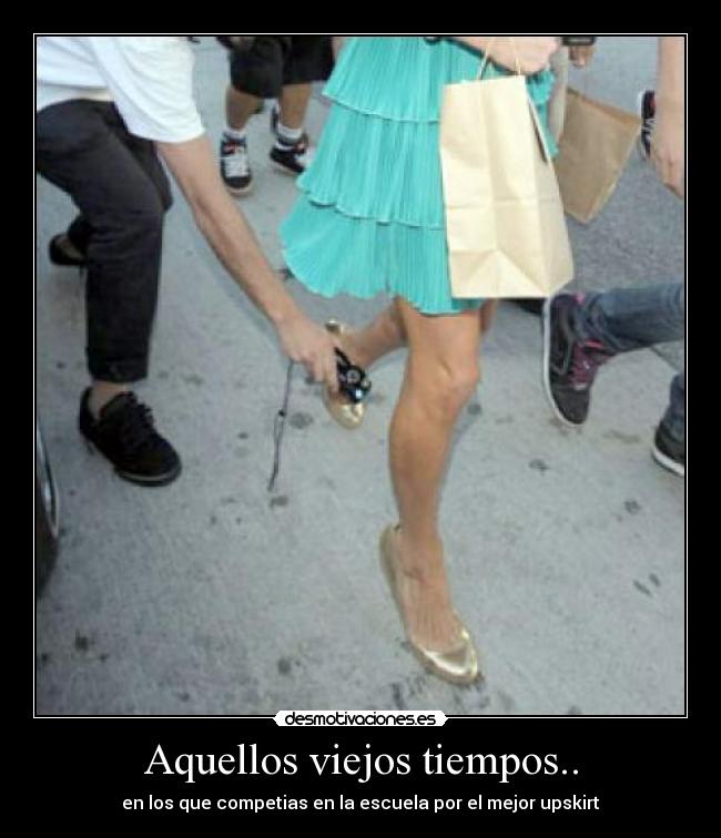 carteles upskirt desmotivaciones