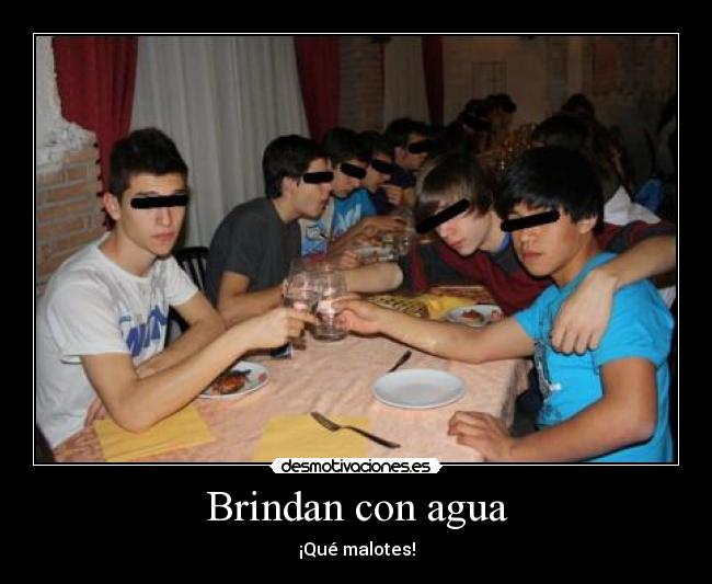 Brindan con agua - 