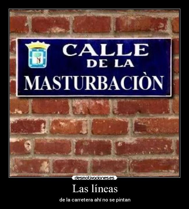 Las líneas - de la carretera ahí no se pintan