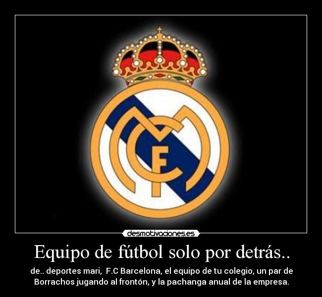 Equipo de fútbol solo por detrás.. - 