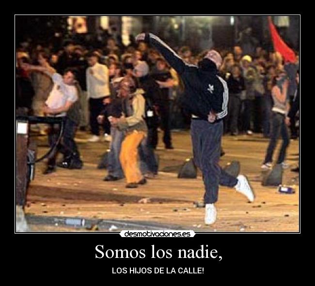 carteles kaos urbano desmotivaciones