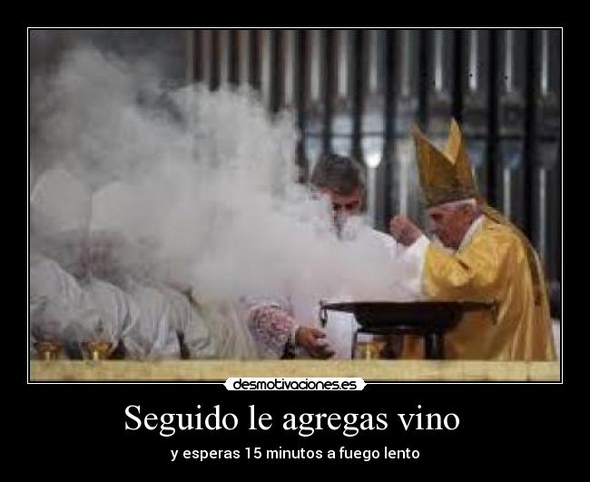 Seguido le agregas vino - y esperas 15 minutos a fuego lento