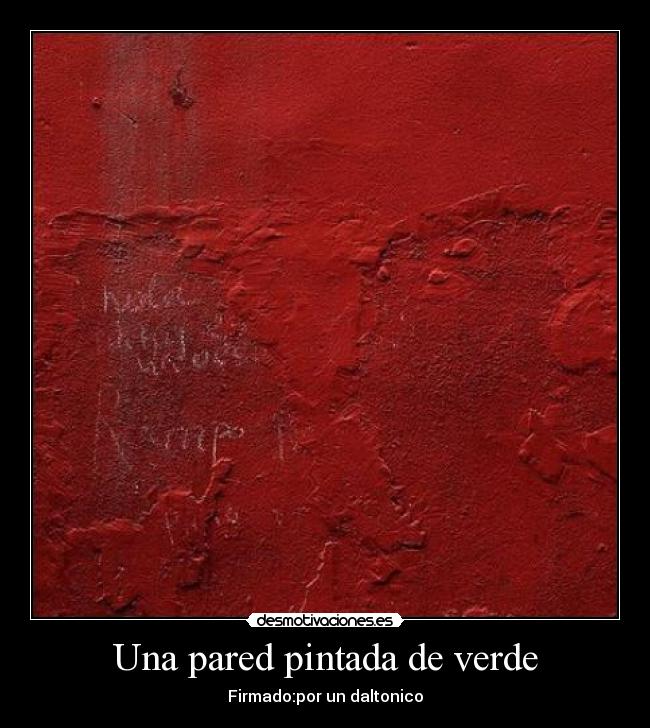 Una pared pintada de verde -