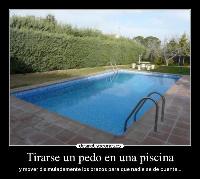 Tirarse un pedo en una piscina - 