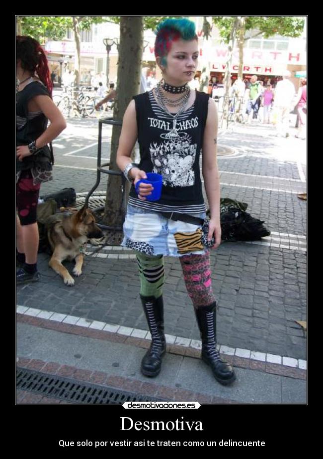Desmotiva - Que solo por vestir asi te traten como un delincuente