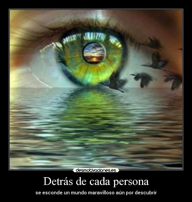 Detrás de cada persona -